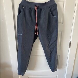 Figs Zamora Scub Bottoms: Heather Denim, Size MP